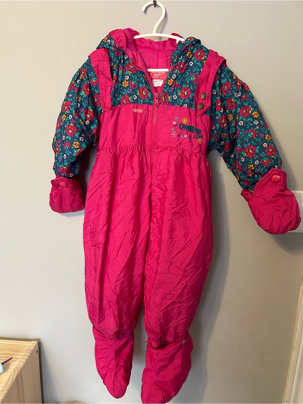 Vintage OshKosh B'gosh Girls' Pink Floral Winter Snowsuit